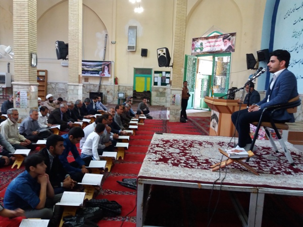 برگزاری محفل انس با قرآن کریم در اسلام آبادغرب+تصاویر