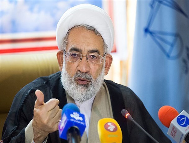 فیلتر سایت‌ها و کانال‌های فضای مجازی با دستور شخصی انجام نمی‌شود/ وزارت ارتباطات دستور قضائی فیلتر را اجرا نمی کند