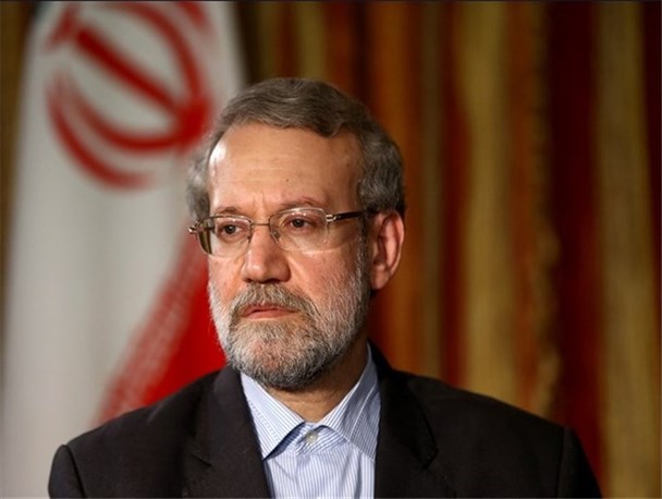 آمریکا در پی عصبانی کردن ایران است/ در دام تبلیغات آمریکا نیفتیم