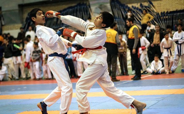 کسب مقام سوم مسابقات کاراته کشوری توسط دانش آموزان اسلام آباد غرب+عکس