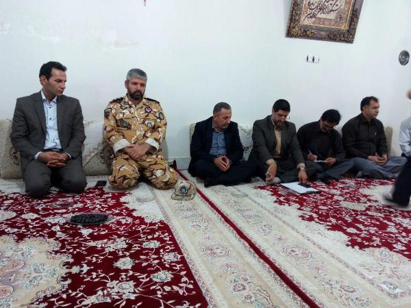 دیدارمسئولین اسلام آبادغرب با خانواده معظم آزادگان شهرستان +تصاویر