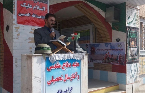 روایت خاطرات دوران دفاع مقدس برای دانش آموزان اسلام آبادغرب+عکس