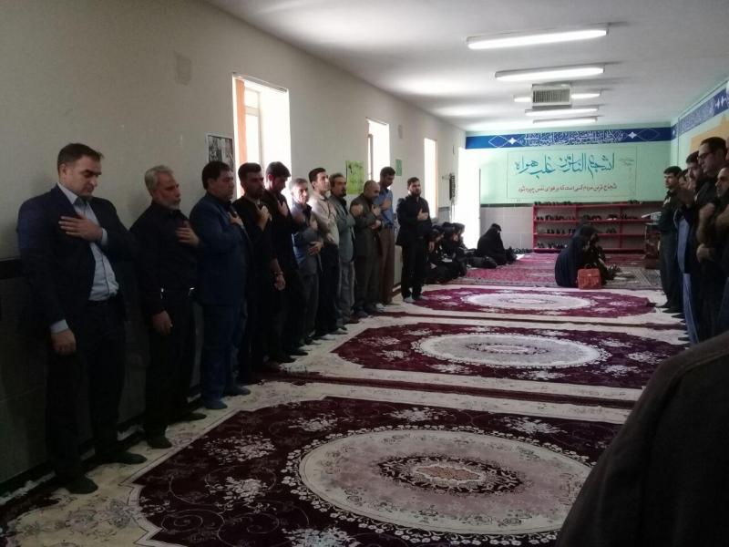 مراسم عزاداری سالار شهیدان حضرت اباعبدالله الحسین (ع) در دانشگاه پیام نور اسلام آبادغرب مراسم عزاداری سالار شهیدان حضرت اباعبدالله الحسین (ع) در دانشگاه پیام نور اسلام آبادغرب