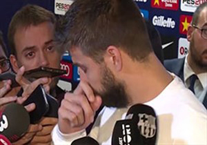 اشکهای پیکه به خاطر رفتار پلیس اسپانیا با مردم کاتالونیا + فیلم اشکهای پیکه به خاطر رفتار پلیس اسپانیا با مردم کاتالونیا + فیلم