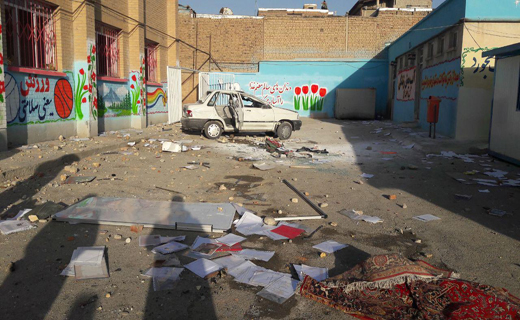 ماجرای اعتراضات در اسلام آباد ارومیه چه بود؟/تجاوز به دختر دانش آموز تکذیب شد/آتش سوزی مدرسه صحت ندارد +تصاویر 