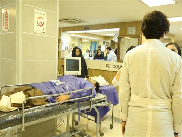اقدامات اولیه بیمارستان امام خمینی تهران برای مصدومین زلزله انجام شده است/ وضعیت سه نفر از بیماران بحرانی است