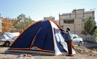 توزیع ۲۸ هزار تخته چادر در شهرستان‌های زلزله زده استان کرمانشاه