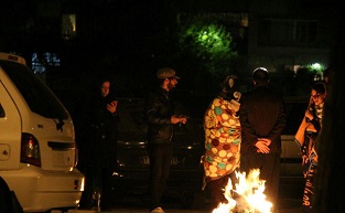 نیاز مبرم زلزله زدگان به کانکس + فیلم نیاز مبرم زلزله زدگان به کانکس + فیلم