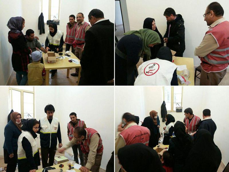 ارائه ویزیت و داروی رایگان درمناطق زلزله زده اسلام آبادغرب+تصاویر