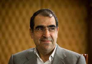 یک سوزن به خود و یک جوالدوز به طب سنتی + فیلم 