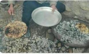 "کلیره" پیتزای محلی استان کرمانشاه/ خوراکی با رسوم خاص پخت و پز + تصاویر "کلیره" پیتزای محلی استان کرمانشاه/ خوراکی با رسوم خاص پخت و پز + تصاویر