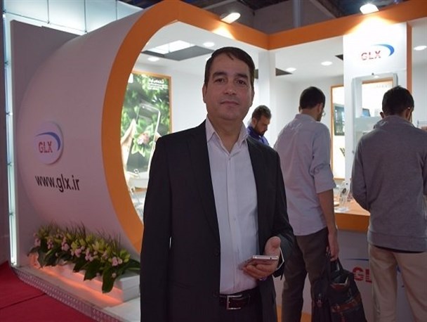 در کشور ما واردات گوشی بهصرفهتر از تولید آن است/ 40 درصد قطعات گوشی جی ال ایکس در خود شرکت ساخته میشود/ صادرات جی ال ایکس به 50 کشور دنیا در کشور ما واردات گوشی بهصرفهتر از تولید آن است/ 40 درصد قطعات گوشی جی ال ایکس در خود شرکت ساخته میشود/ صادرات جی ال ایکس به 50 کشور دنیا