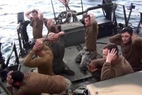 تغییر لحن دولت ترامپ پس از تهدید ایران به بستن تنگه هرمز/نیروی دریایی ایران بارها نظامیان آمریکایی را در خلیج فارس تحقیر کرده است 