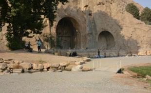 نبض کند قلب گردشگری کرمانشاه /نابه‌سامانی طاقبستان ادامه دارد!