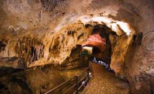 سفر به 65 میلیون سال قبل در «قوری‌قلعه»، بزرگترین غار آبی آسیا 