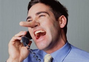 دروغ‌های بی شاخ و دمی که همسران می‌گویند/ با همسر دروغگو چگونه رفتار کنیم؟ 