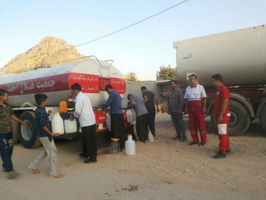 آبرسانی به روستاهای زلزله زده شهرستان دالاهو آبرسانی به روستاهای زلزله زده شهرستان دالاهو