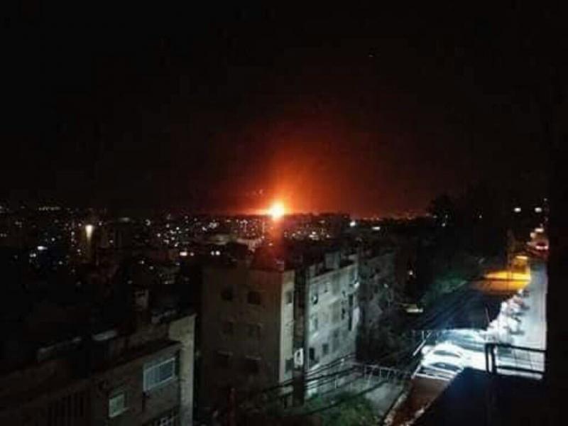 منابع خبری از شنیده شدن صدای انفجار‌های مهیب در پایگاه هوایی «المزه» در غرب دمشق پایتخت سوریه خبر داده‌اند.