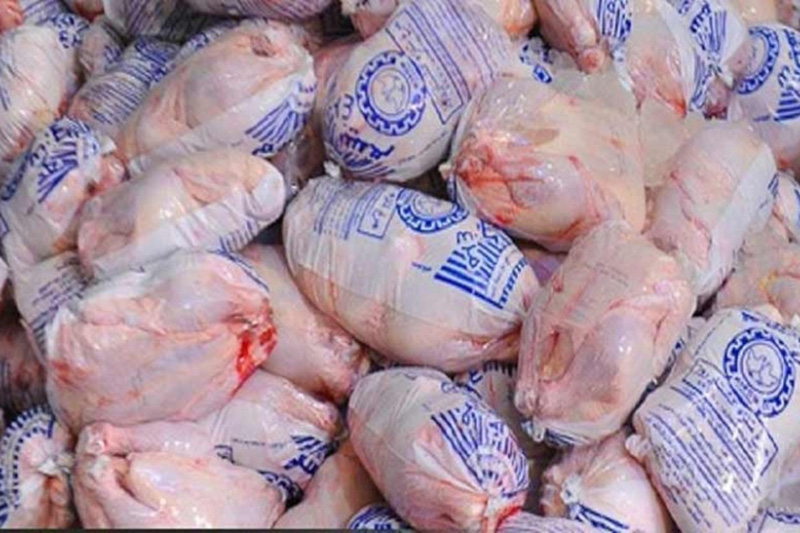 توزیع بیش از 11 تن مرغ منجمد در اسلام آبادغرب
