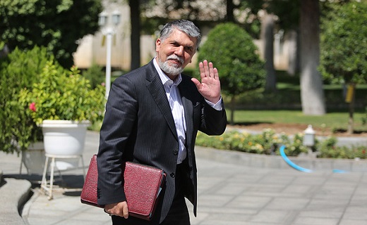 آقای وزیر؛ عاملان ورود تئاتر‌های لاکچری چه کسانی هستند؟ 