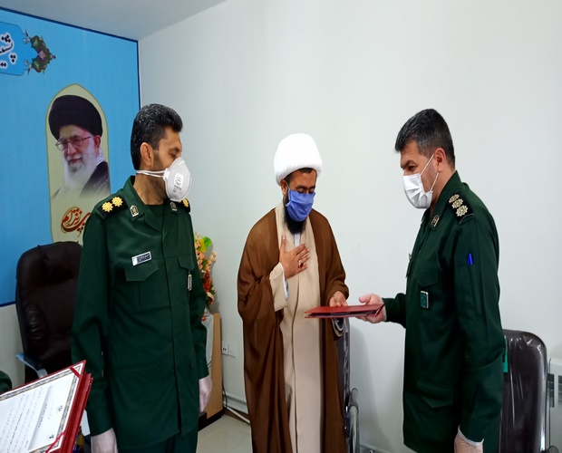 گرامیداشت هفته معلم و عقیدتی سیاسی سپاه و بسیج در اسلام آبادغرب+تصاویر