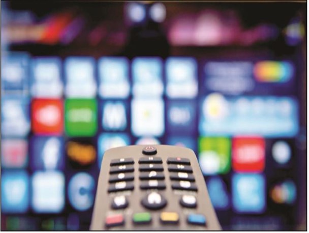 چگونه می‌توان جلوی دستمزدهای نجومی و تولیدات بی کیفیت در تلویزیون را گرفت؟