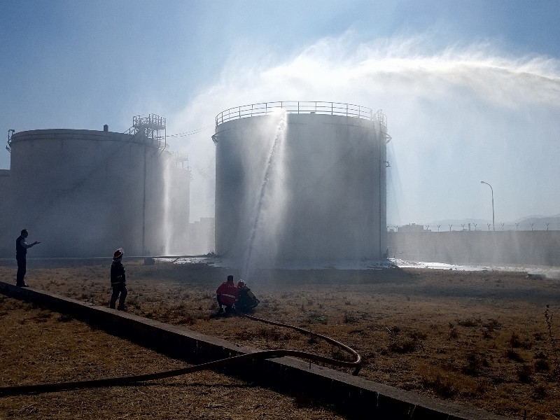برگزاری مانور مهار آتش سوزی در شرکت نفت اسلام آبادغرب+فیلم و عکس