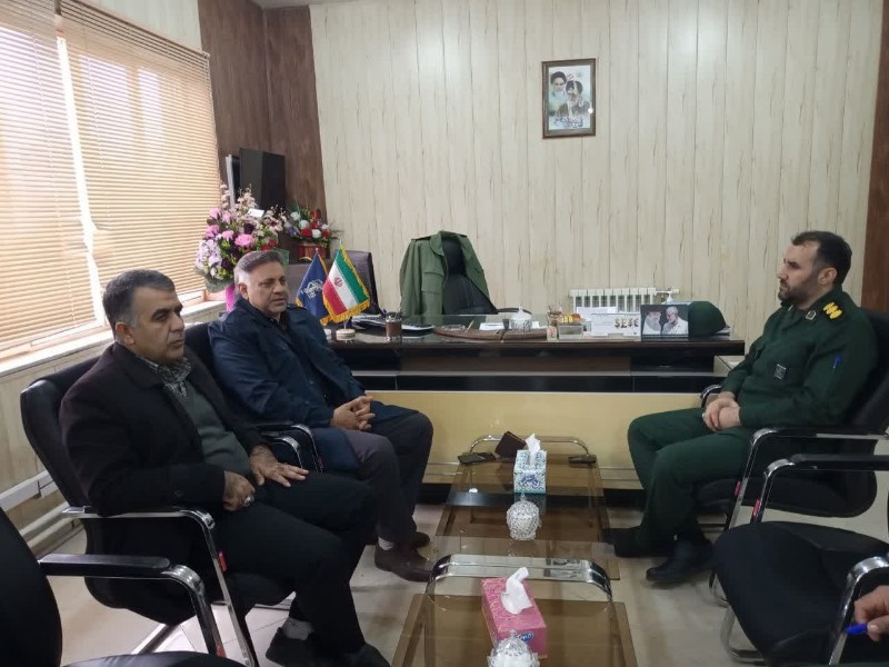 جهاد تبیین و اطلاع رسانی در اولویت کار مدیران و رسانه ها قرار گیرد جهاد تبیین و اطلاع رسانی در اولویت کار مدیران و رسانه ها قرار گیرد