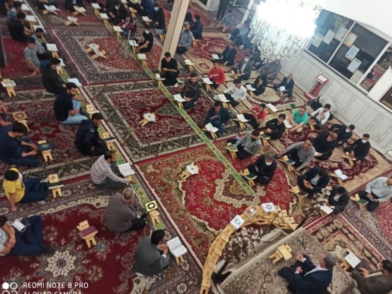برگزاری محفل انس باقرآن کریم در مسجد صاحب الزمان اسلام آبادغرب