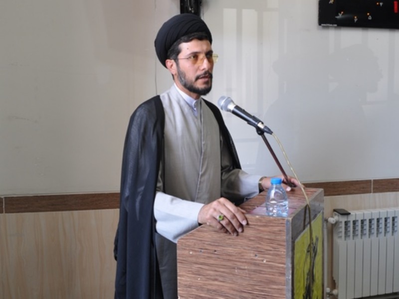 راه انداختن جنگ احزاب بر علیه جمهوری اسلامی/دشمنان فتنه اخیر را از دروغ های بزرگ شروع کردند و با محاربه ادامه دادند