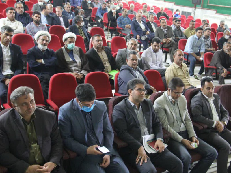 گردهمایی کشاورزان شهرستان اسلام آبادغرب درخصوص رفع تداخل و کاداستر اراضی