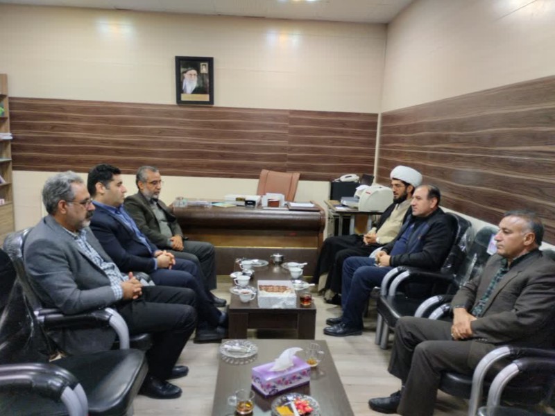 خانواده ها با مشکلات و آسیب های اجتماعی ناشی از فضای مجازی رها شده دست به گریبانند