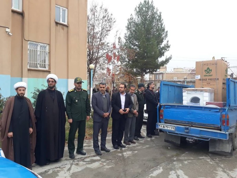 اهدای ۴۶ مورد جهیزیه به زوج های جوان تحت حمایت کمیته امداد اسلام آبادغرب+تصاویر اهدای ۴۶ مورد جهیزیه به زوج های جوان تحت حمایت کمیته امداد اسلام آبادغرب+تصاویر