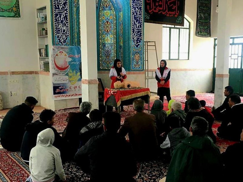 اجرای طرح آموزش همگانی هلالاحمر در مساجد شهرستان اسلام آبادغرب اجرای طرح آموزش همگانی هلالاحمر در مساجد شهرستان اسلام آبادغرب