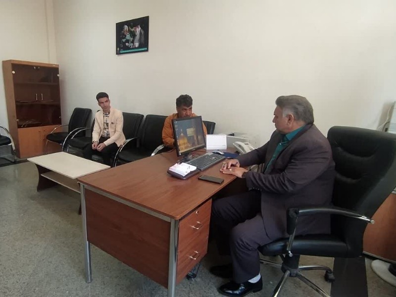 تکریم ارباب رجوع وتسهیل در پاسخگویی باید در اولویت قرار گیرد تکریم ارباب رجوع وتسهیل در پاسخگویی باید در اولویت قرار گیرد