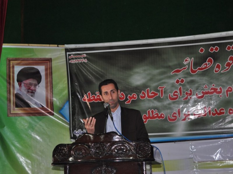 مصلحان و بزرگان از عوامل اصلی افزایش و ارتقای اعتماد جامعه هستند مصلحان و بزرگان از عوامل اصلی افزایش و ارتقای اعتماد جامعه هستند