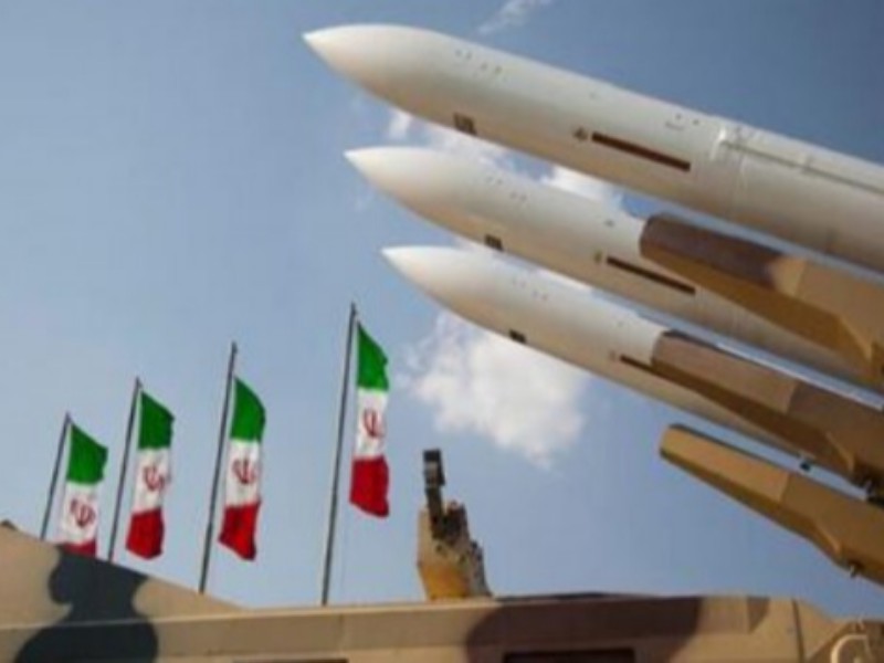 کشورهای ابرقدرت دنیا مبهوت قدرت نظامی ایران هستند/ ولایت‌مداری رمز توفیق