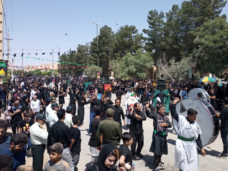 صحنه‌هایی از جلوه‌گری شور حسینی در اسلام‌آبادغرب