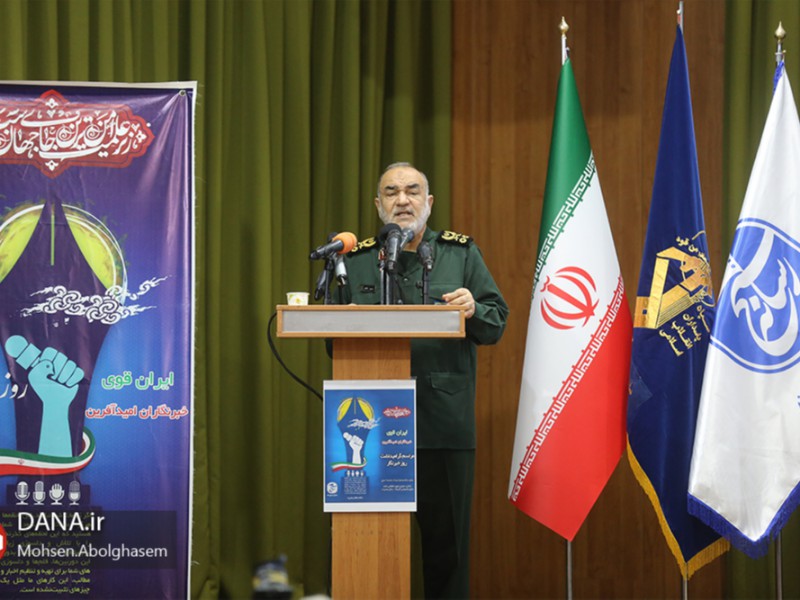 سلامی: تعهد اصلی خبرنگاران حفظ هویت جامعه است/ جهاد تبیین؛ سرلوحه کار رسانهها سلامی: تعهد اصلی خبرنگاران حفظ هویت جامعه است/ جهاد تبیین؛ سرلوحه کار رسانهها