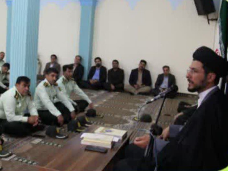 دیدار و تجدید میثاق فرماندهی و کارکنان انتظامی اسلام آبادغرب با امام جمعه شهرستان دیدار و تجدید میثاق فرماندهی و کارکنان انتظامی اسلام آبادغرب با امام جمعه شهرستان