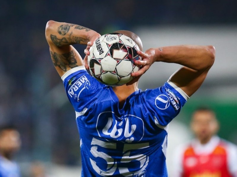 آیا برای تیم رقیب هم همین تصمیم را می‌گرفتید؟