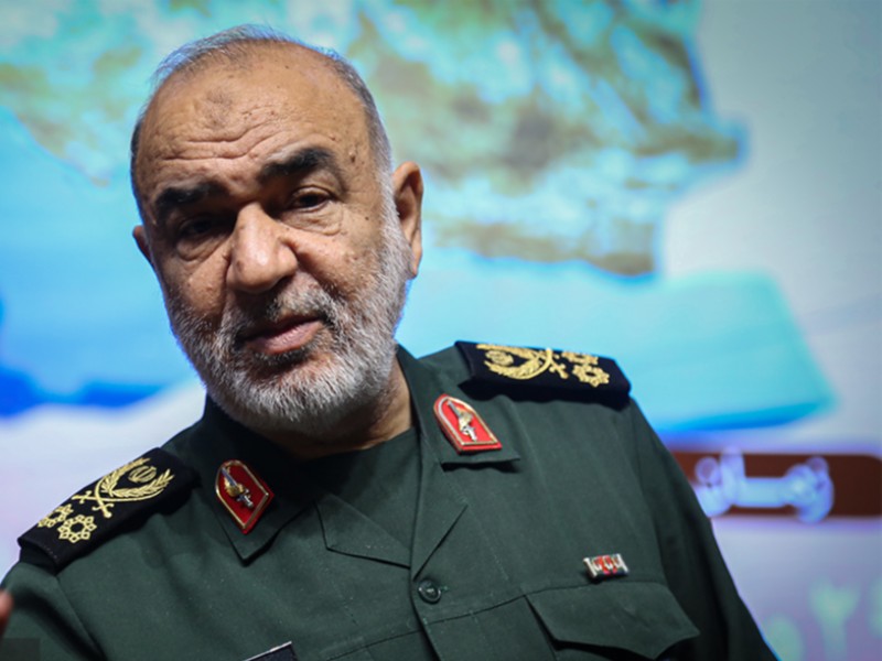 سرلشکر سلامی: نیروی زمینی سپاه خود را با شرایط جدید تطبیق می‌دهد
