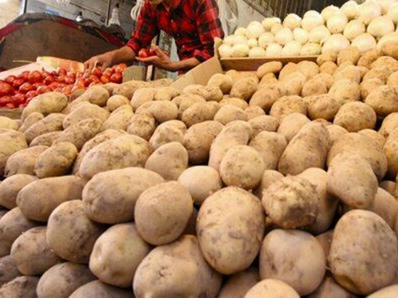 گرانی سیب‌ زمینی و گوجه‌فرنگی؛ تکرار سوءمدیریت و نبود برنامه‌ریزی