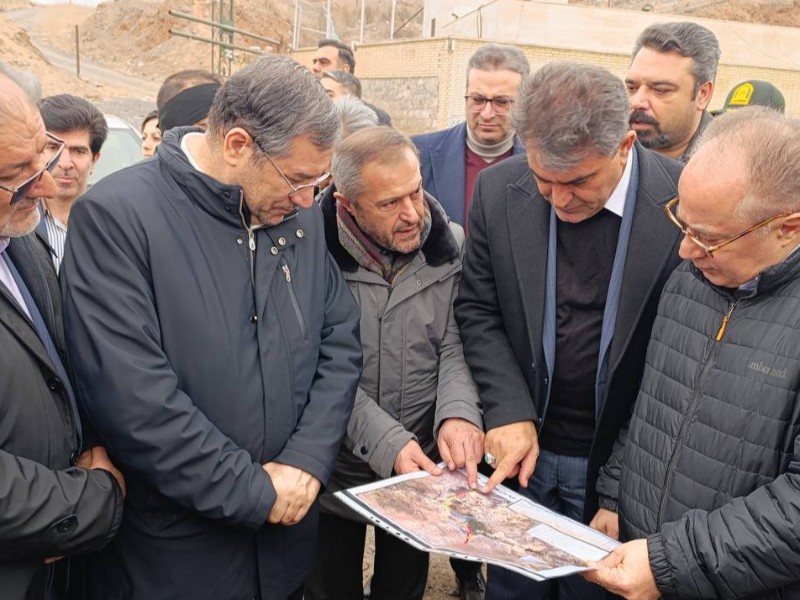 بازدید معاون پارلمانی رئیس‌جمهور از پروژه های راهسازی کریدور غرب_ شمالغرب