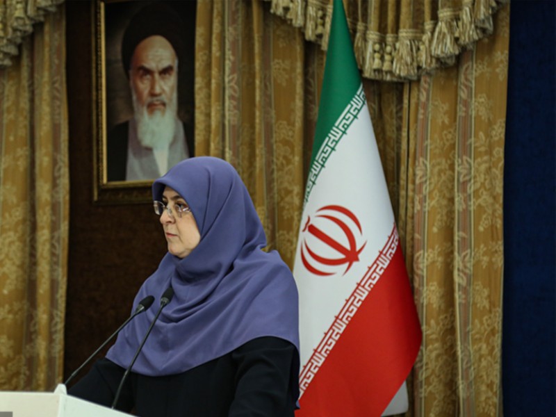 مهاجرانی: بدون آمادهسازی مردم و کار کارشناسی، قیمت بنزین را تغییر نمیدهیم مهاجرانی: بدون آمادهسازی مردم و کار کارشناسی، قیمت بنزین را تغییر نمیدهیم