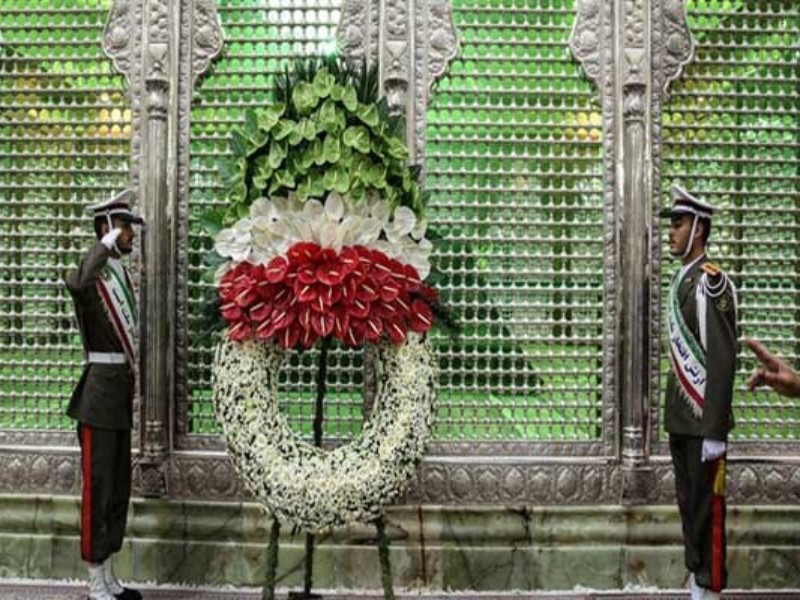 اعضای هیئت دولت با آرمان‌های امام (ره) تجدید میثاق کردند