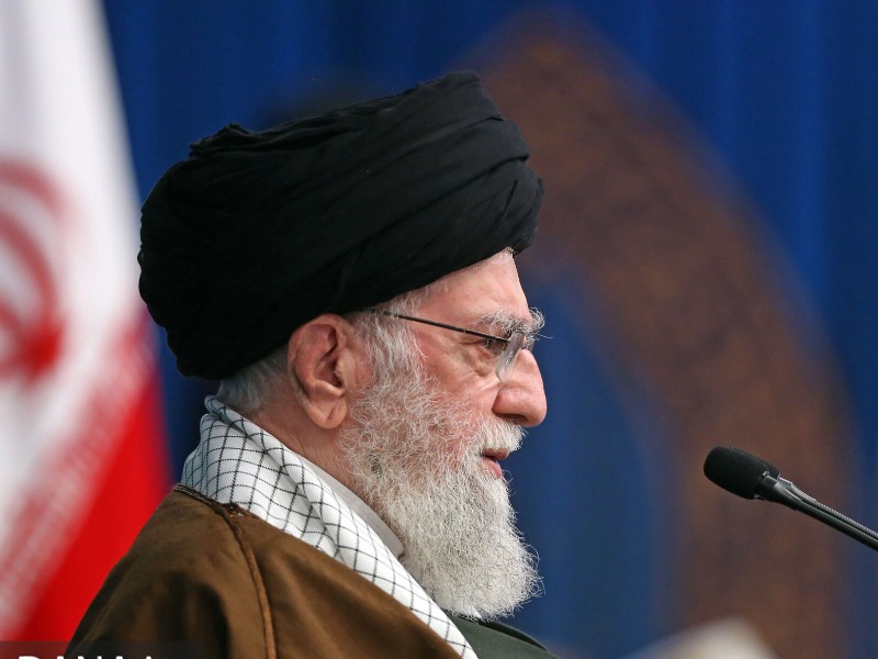 دانشمندان، متخصصان و مسئولان صنعت دفاعی کشور با رهبر انقلاب دیدار کردند