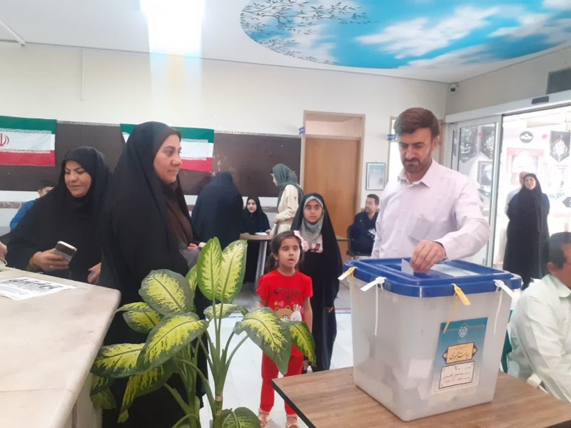 حضور گسترده مردم اسلام آبادغرب در انتخابات ریاست جمهوری