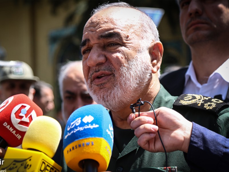 سپاه در همه صحنه‌ها گوش به فرمان بوده است