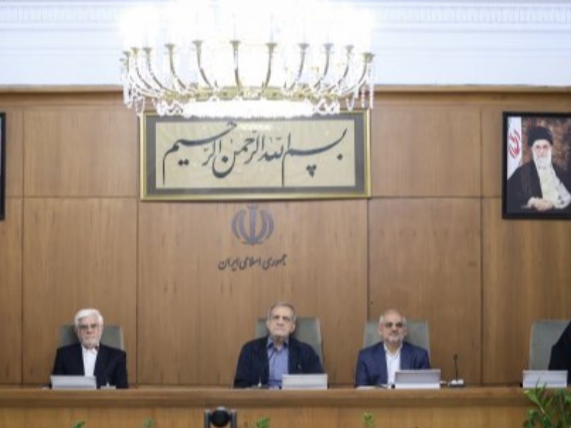 تاکید عارف بر اهمیت تعامل سازنده دولت و مجلس/ دستور رسیدگی به مشکلات و تامین مطالبات رسانه‌ها